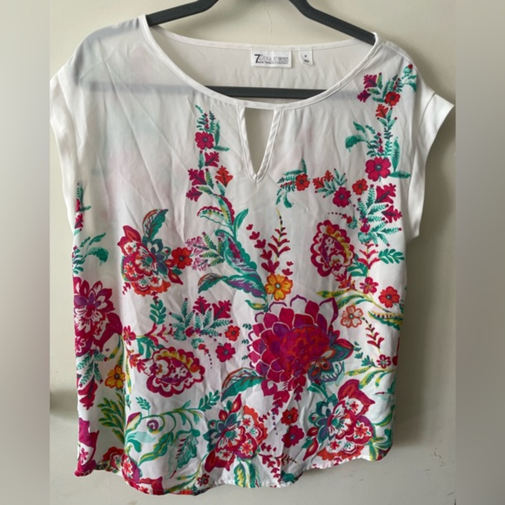 Sheer blouse‎